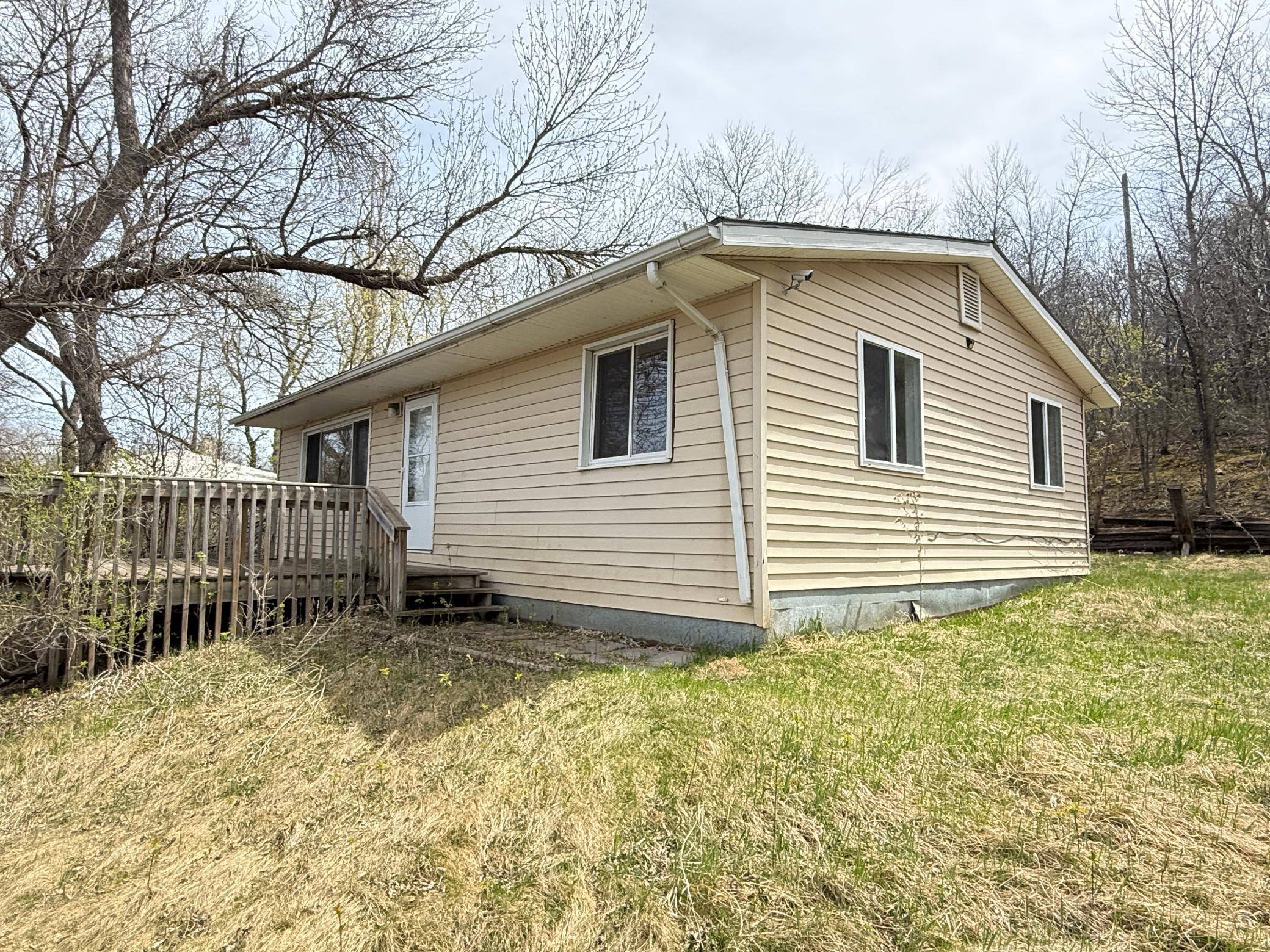 622 Valley AVE SE, Valley City, ND 58072