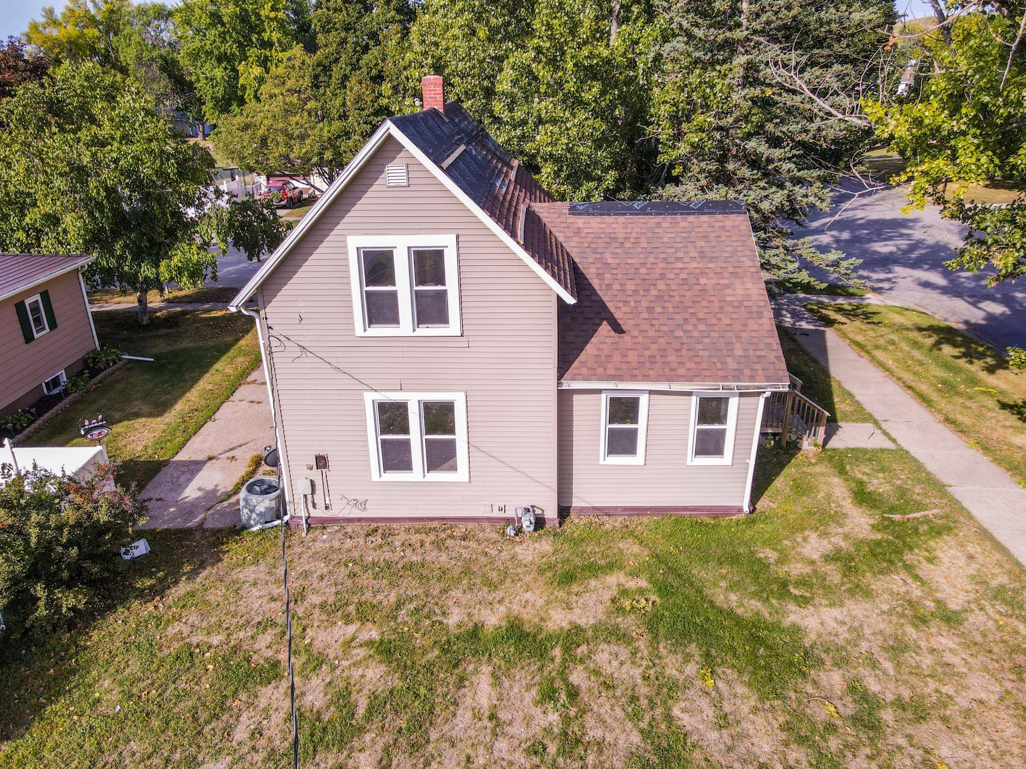 755 4th ST SW, Valley City, ND 58072