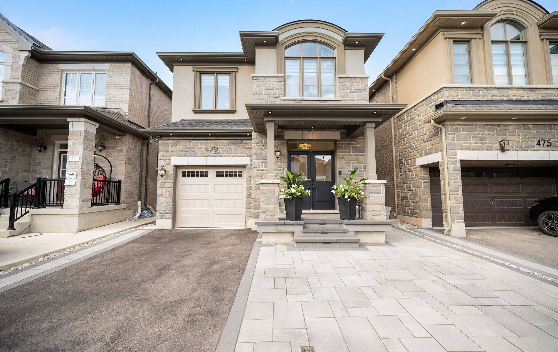 479 Violet Gate, Milton, ON L9E 1X6