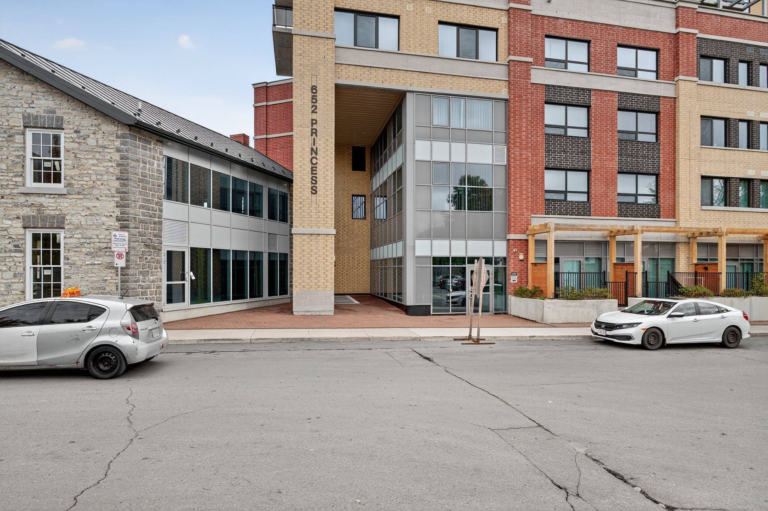 652 Princess ST #341, Kingston, ON K7L 3Z9