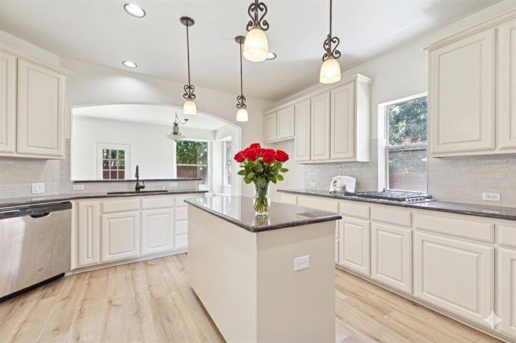 2509 Woodstone Court, Flower Mound, TX 75022