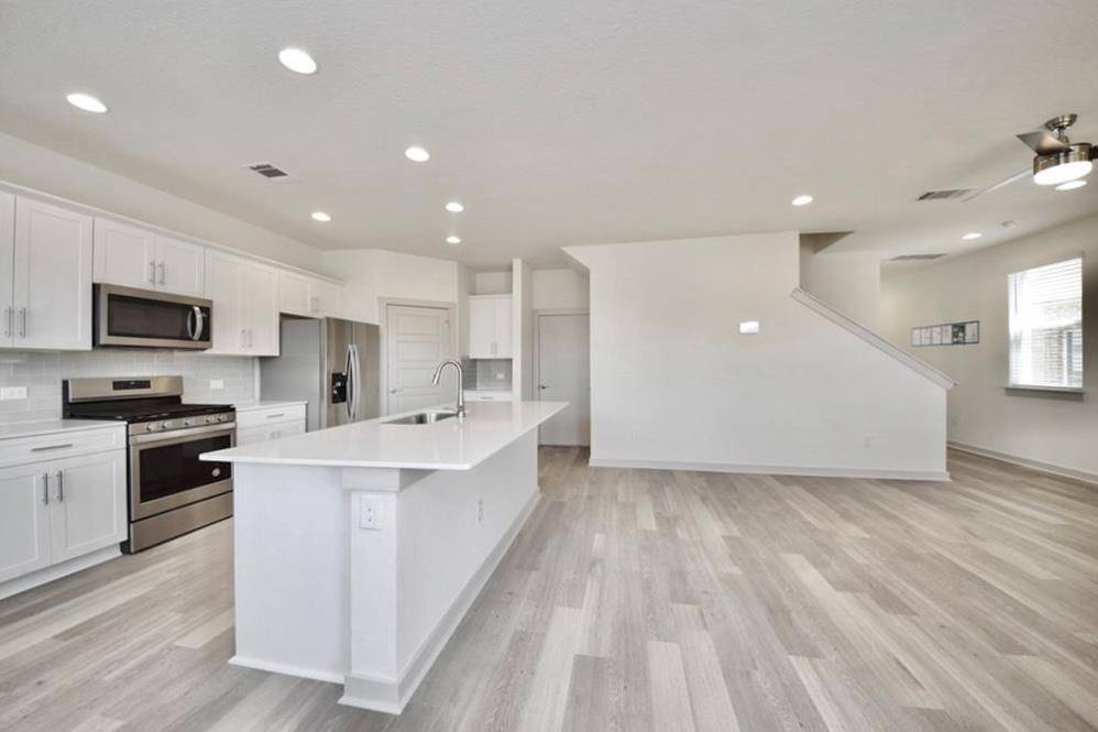 1016 Winnsboro LOOP, Round Rock, TX 78664