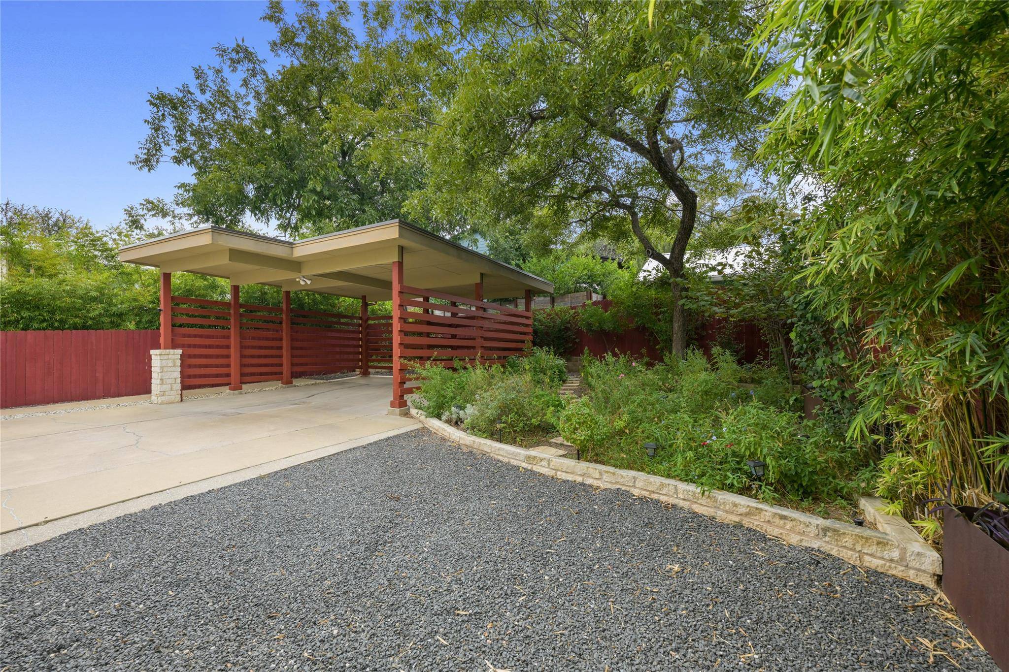 1612 S 3rd ST #B, Austin, TX 78704
