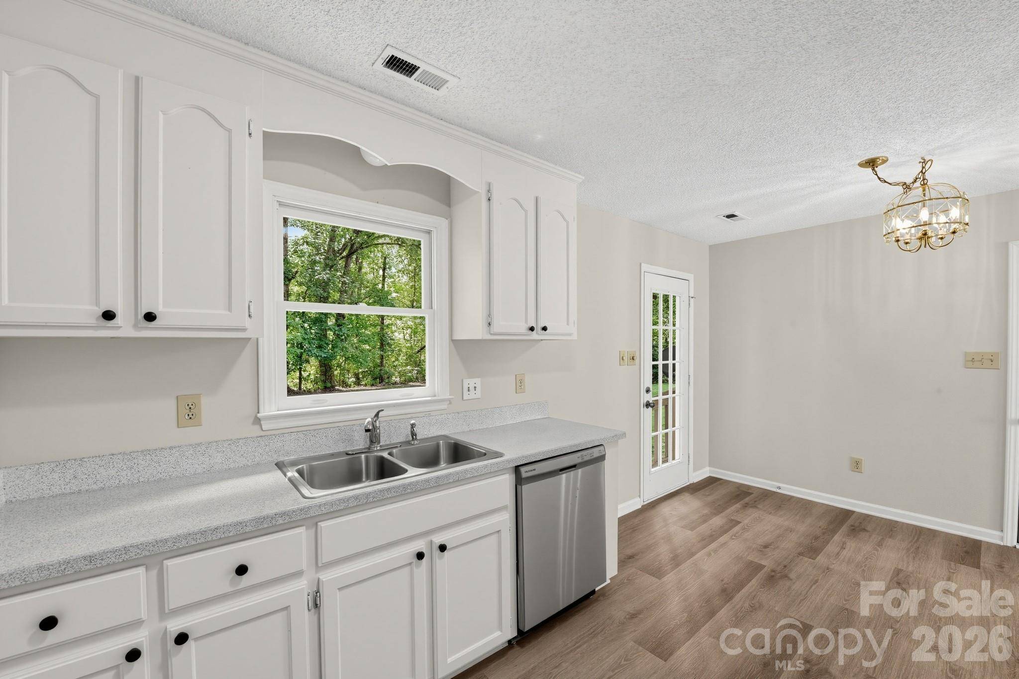 140 Weeping Willow WAY, Gastonia, NC 28052