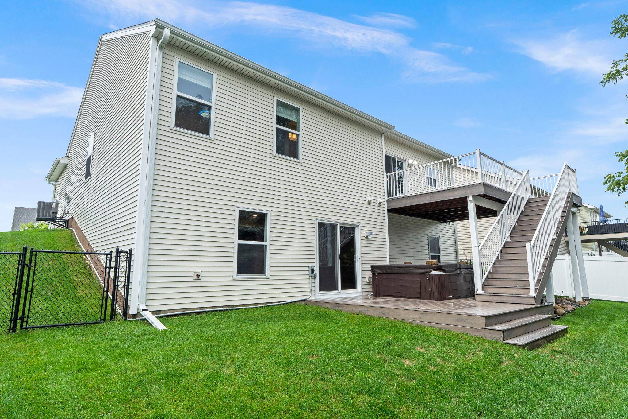 1515 138th ST E, Rosemount, MN 55068