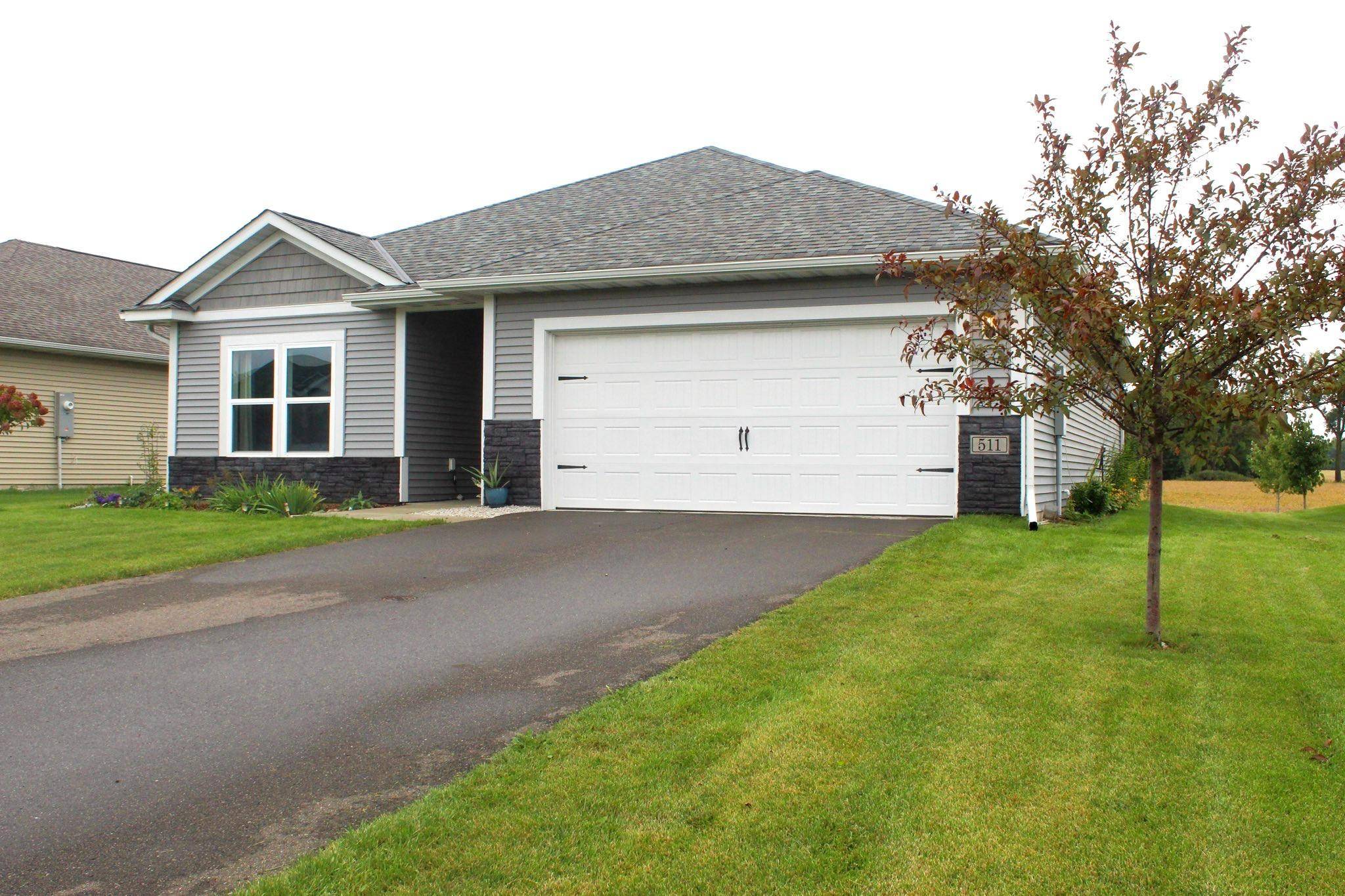 511 Valley DR W, Annandale, MN 55302
