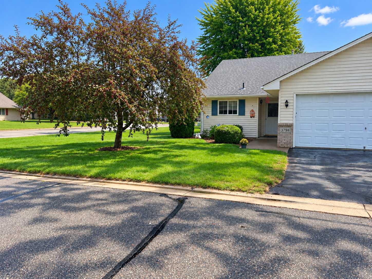 3798 Shannon DR, Hastings, MN 55033