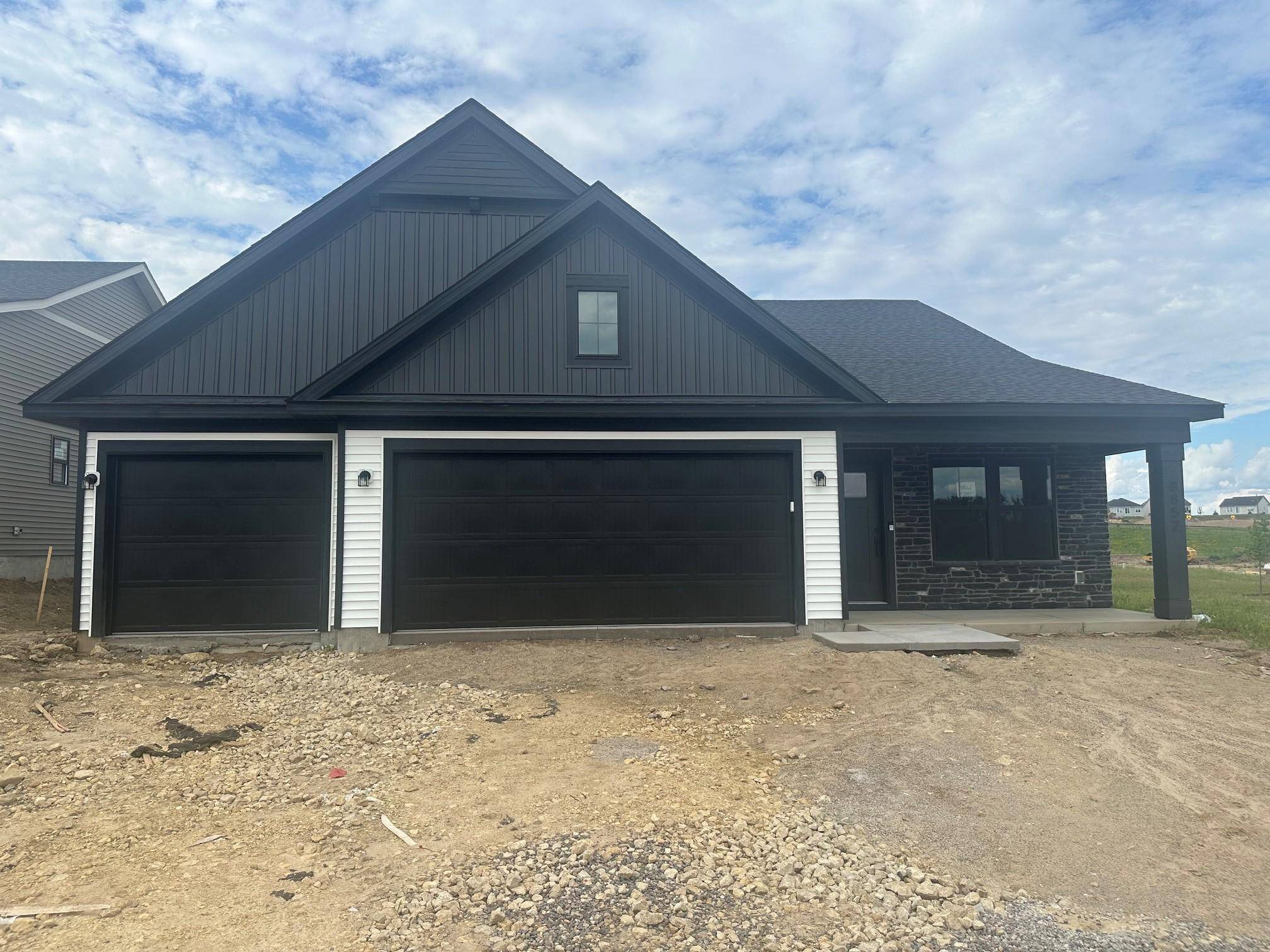 8803 63rd ST S, Cottage Grove, MN 55016