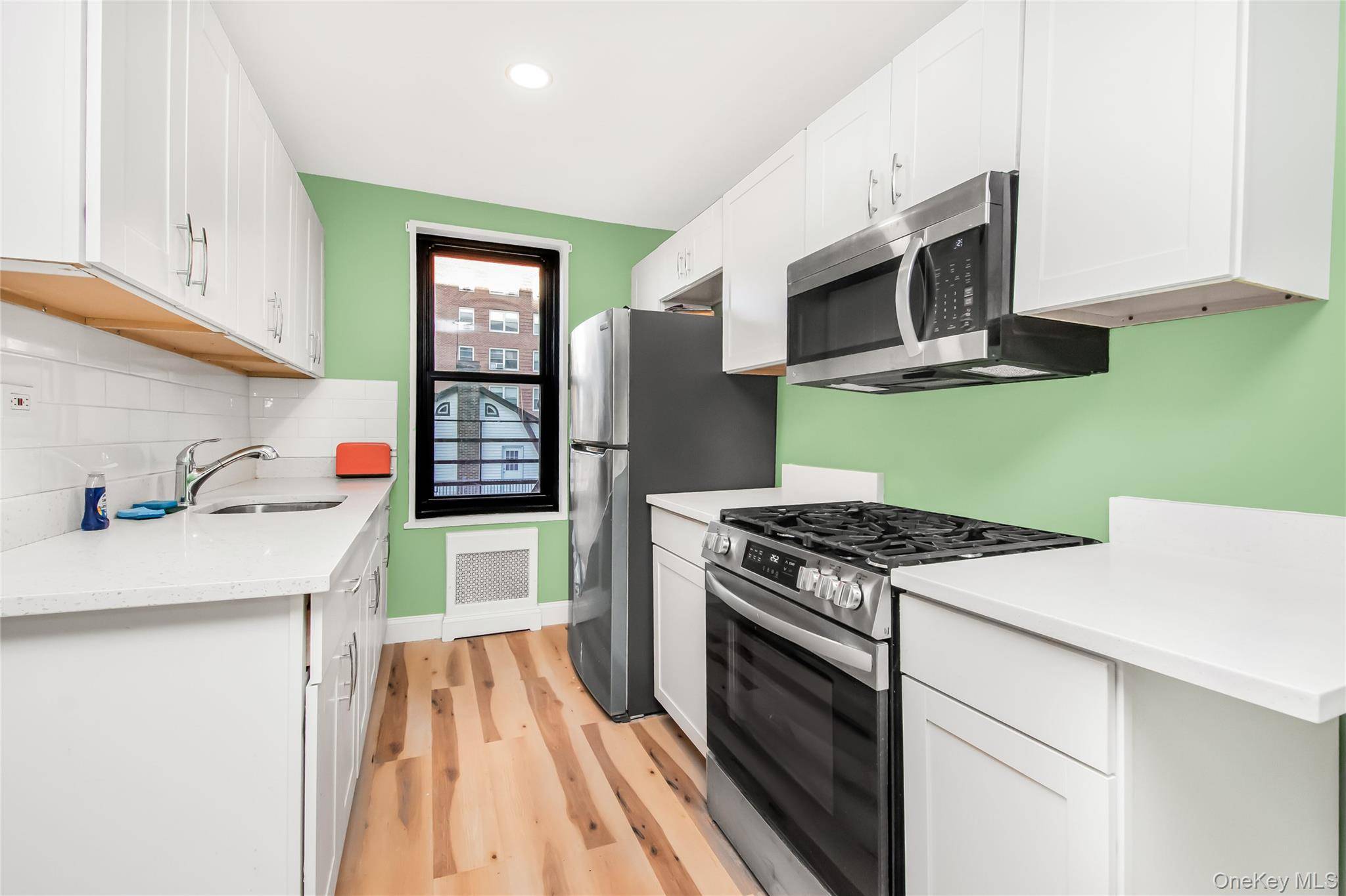 75 W 238th ST #3H, Bronx, NY 10463