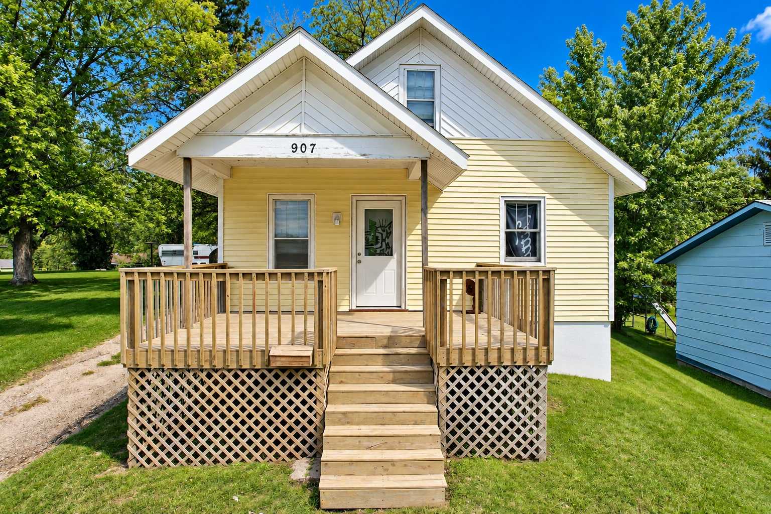 907 N Baird AVE, Fergus Falls, MN 56537