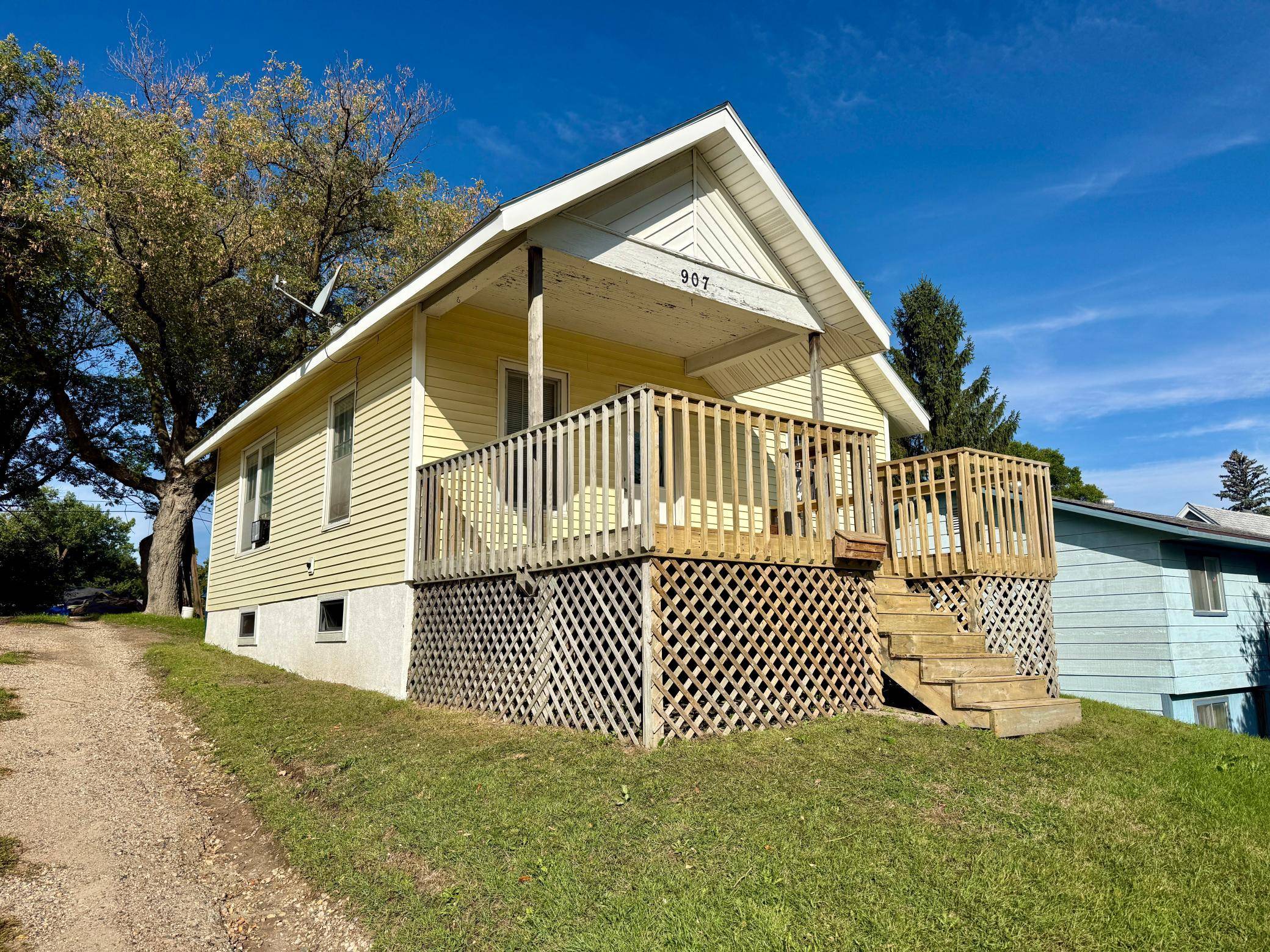 907 N Baird AVE, Fergus Falls, MN 56537