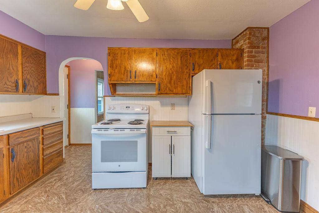 108 S 9th ST, Brownsville, MN 55919