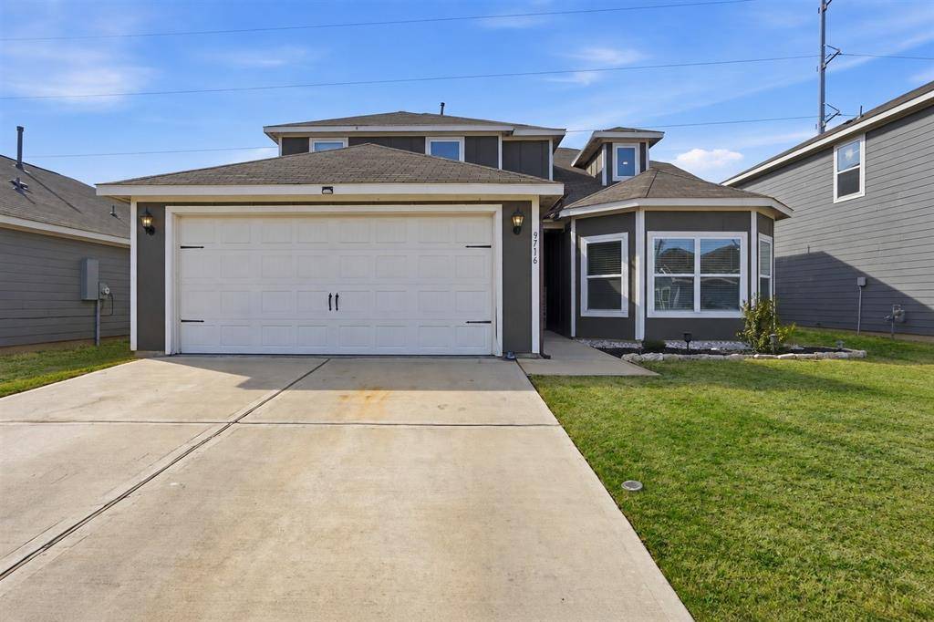 9716 Teton Vista Drive, Fort Worth, TX 76140