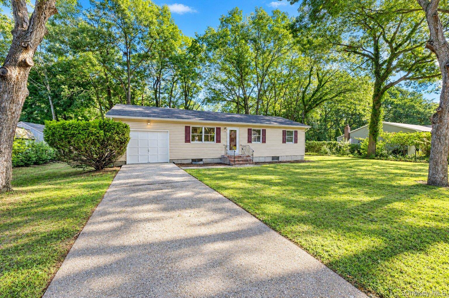 50 Fanning BLVD, Riverhead, NY 11901