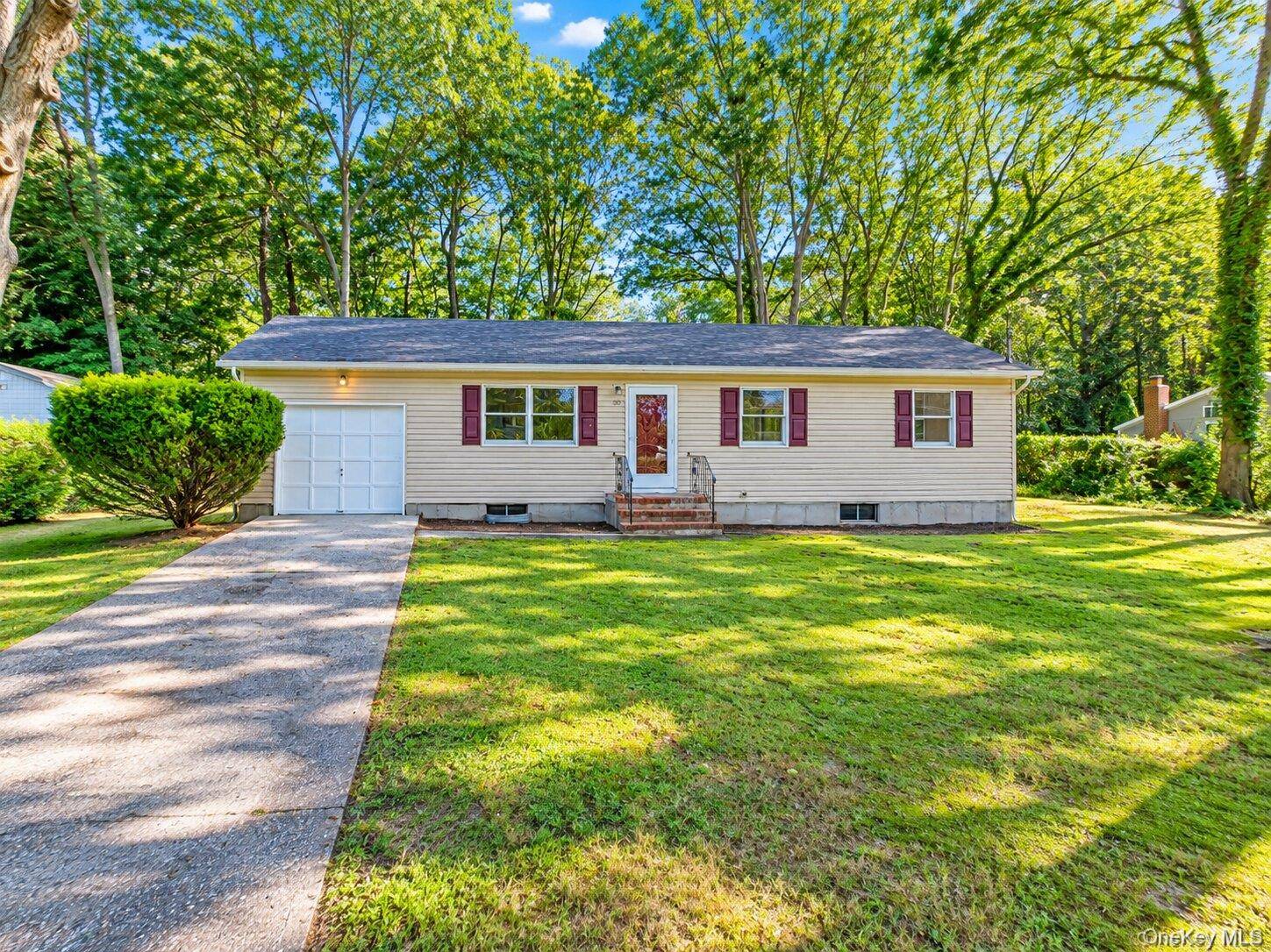 50 Fanning BLVD, Riverhead, NY 11901