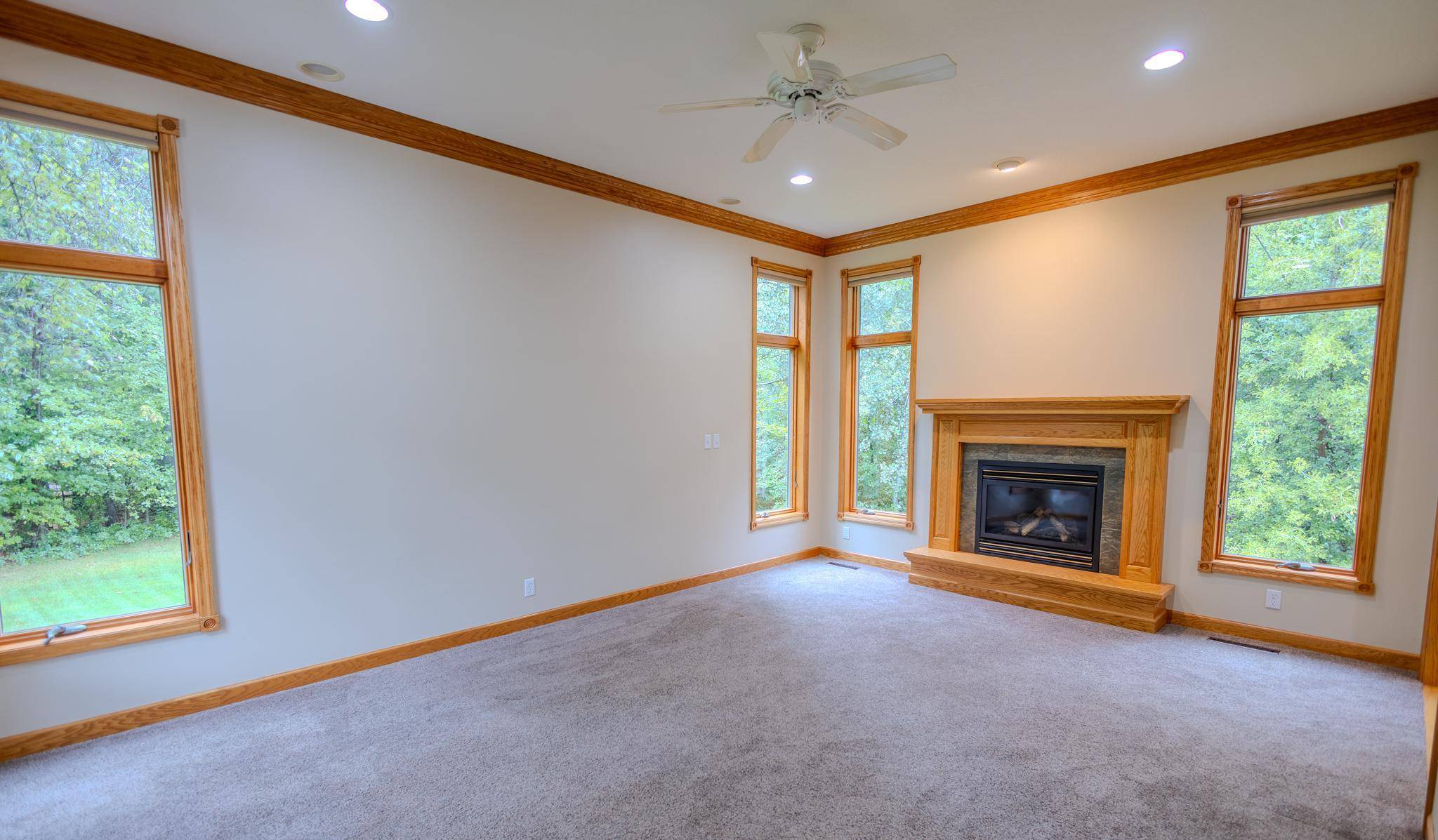 37456 Hallmark DR, North Branch, MN 55056