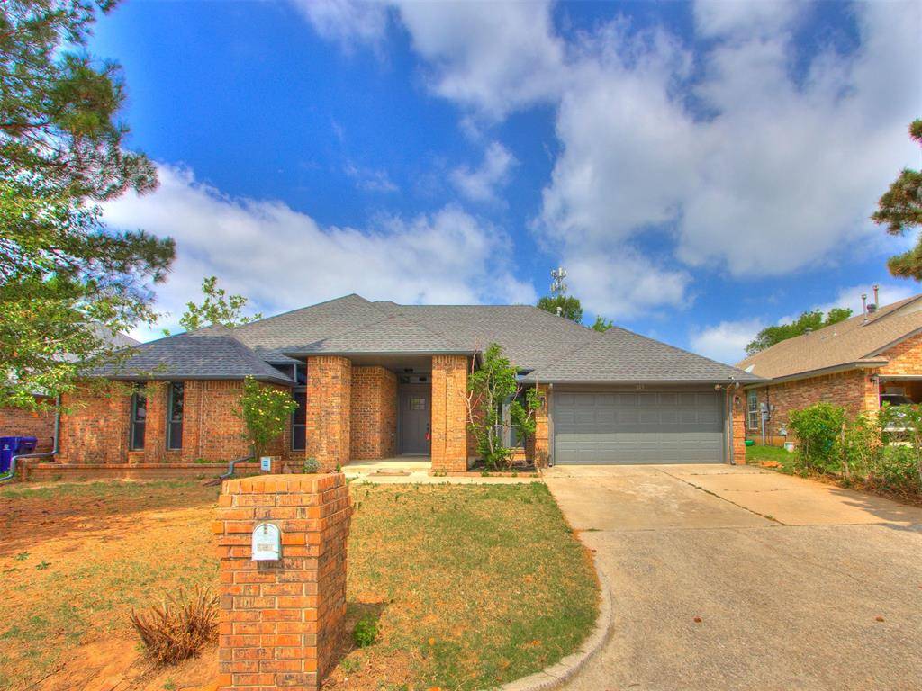 209 Tumbleweed RD, Yukon, OK 73099