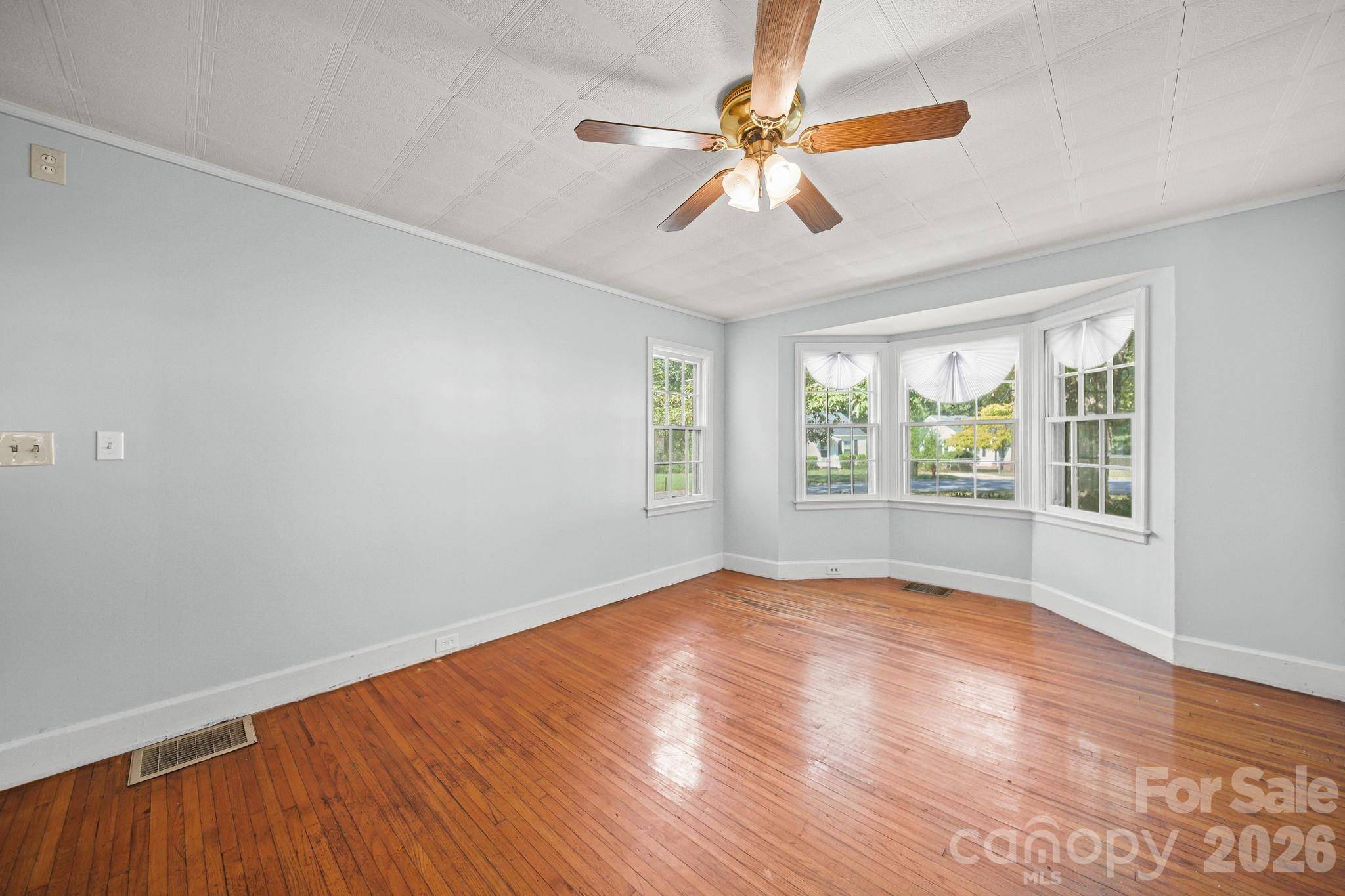 1011 Holland AVE, Gastonia, NC 28052