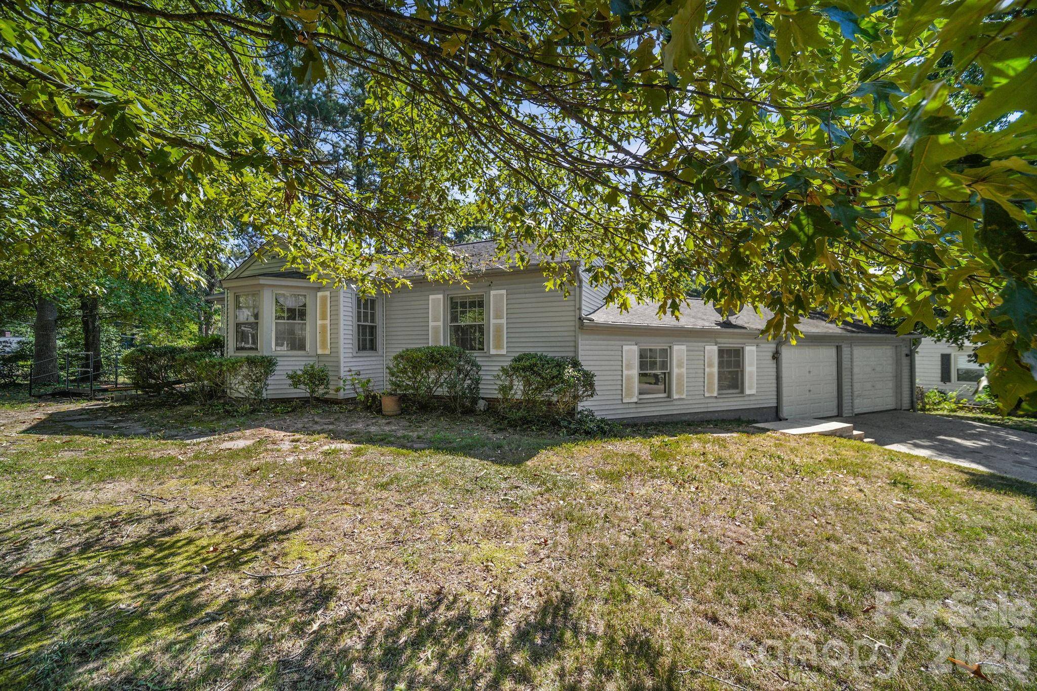 1011 Holland AVE, Gastonia, NC 28052