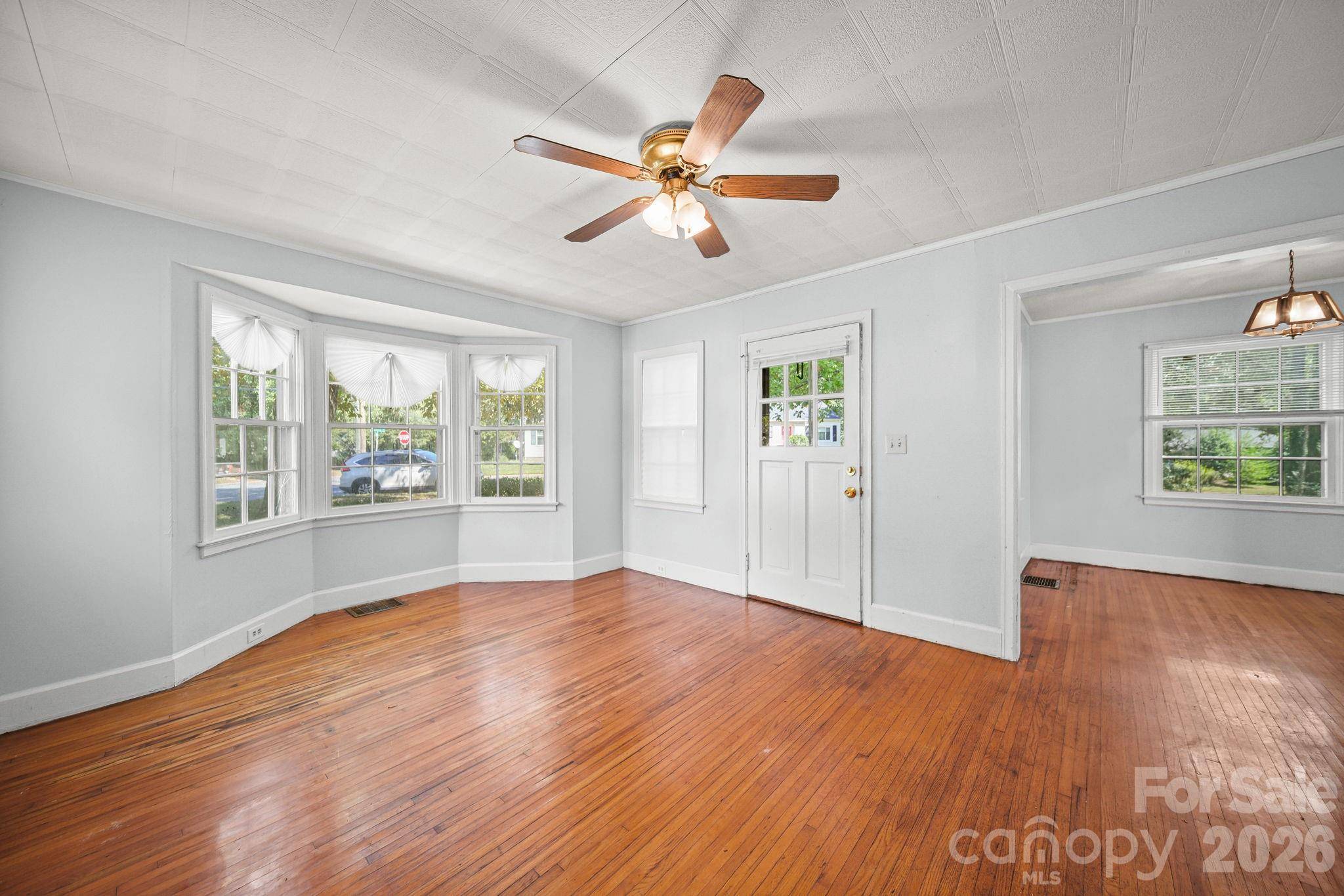 1011 Holland AVE, Gastonia, NC 28052