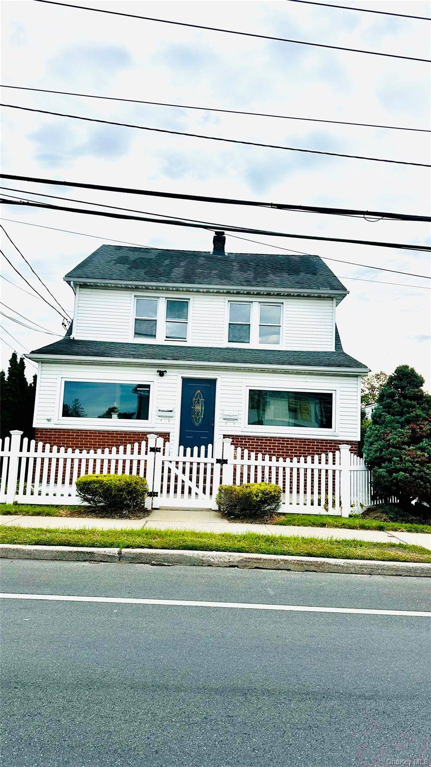 557 Newbridge RD, East Meadow, NY 11554