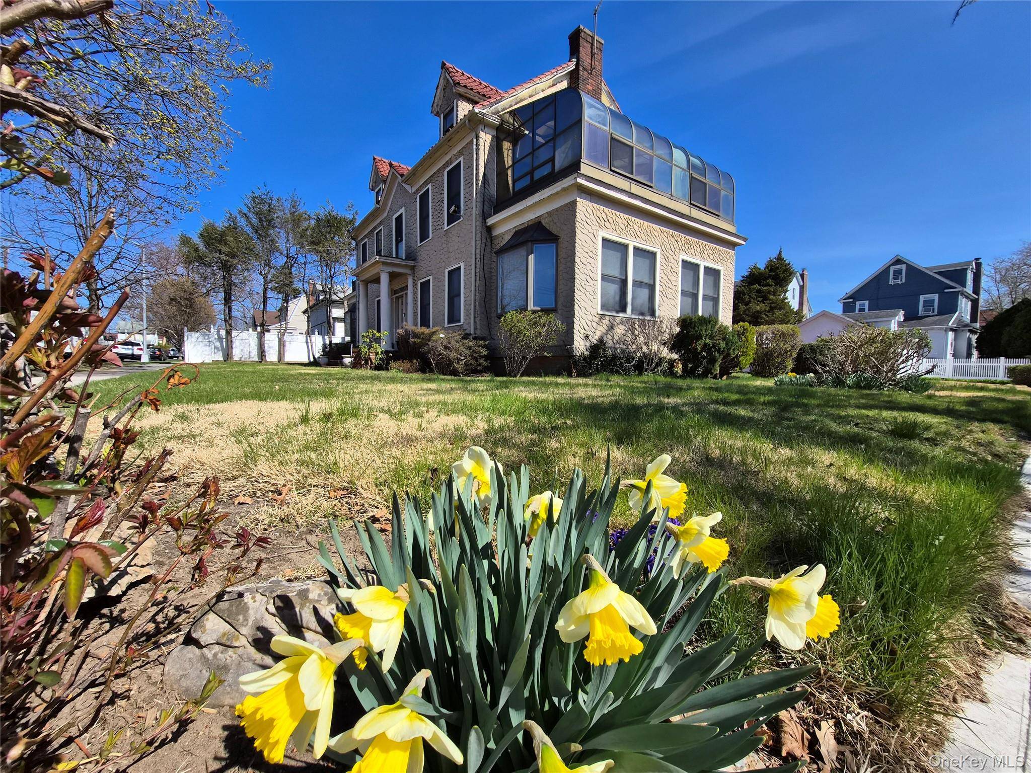 19404 110th RD, Saint Albans, NY 11412