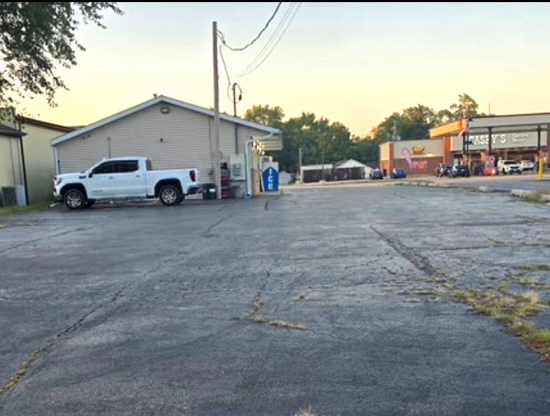 235 E Main ST, Braidwood, IL 60408