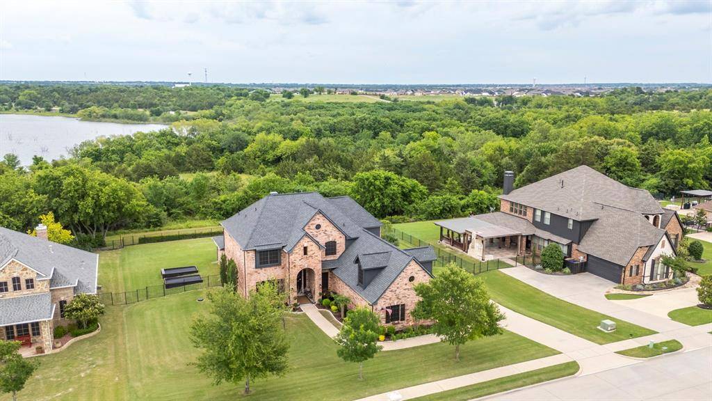 1017 Hilltop Drive, Lavon, TX 75166