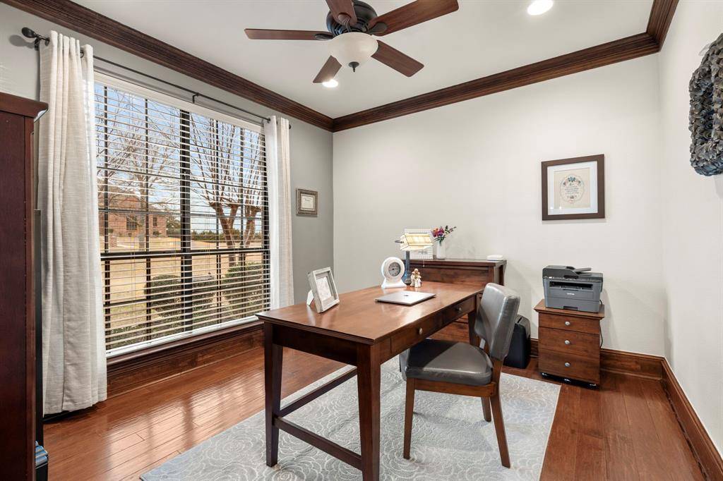 1017 Hilltop Drive, Lavon, TX 75166