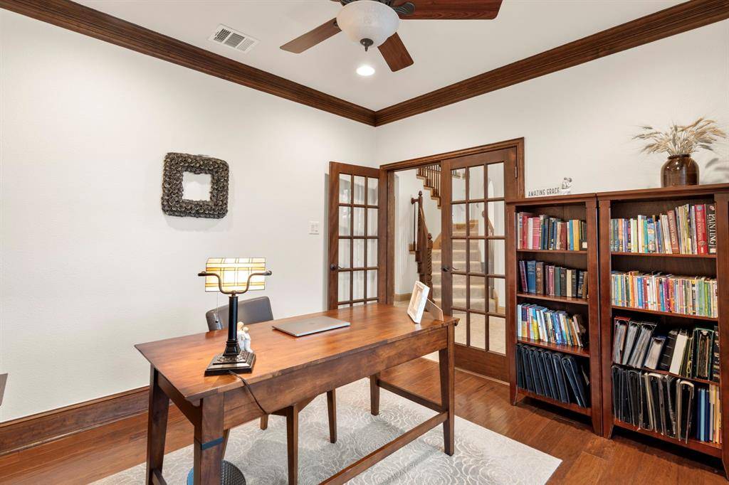 1017 Hilltop Drive, Lavon, TX 75166