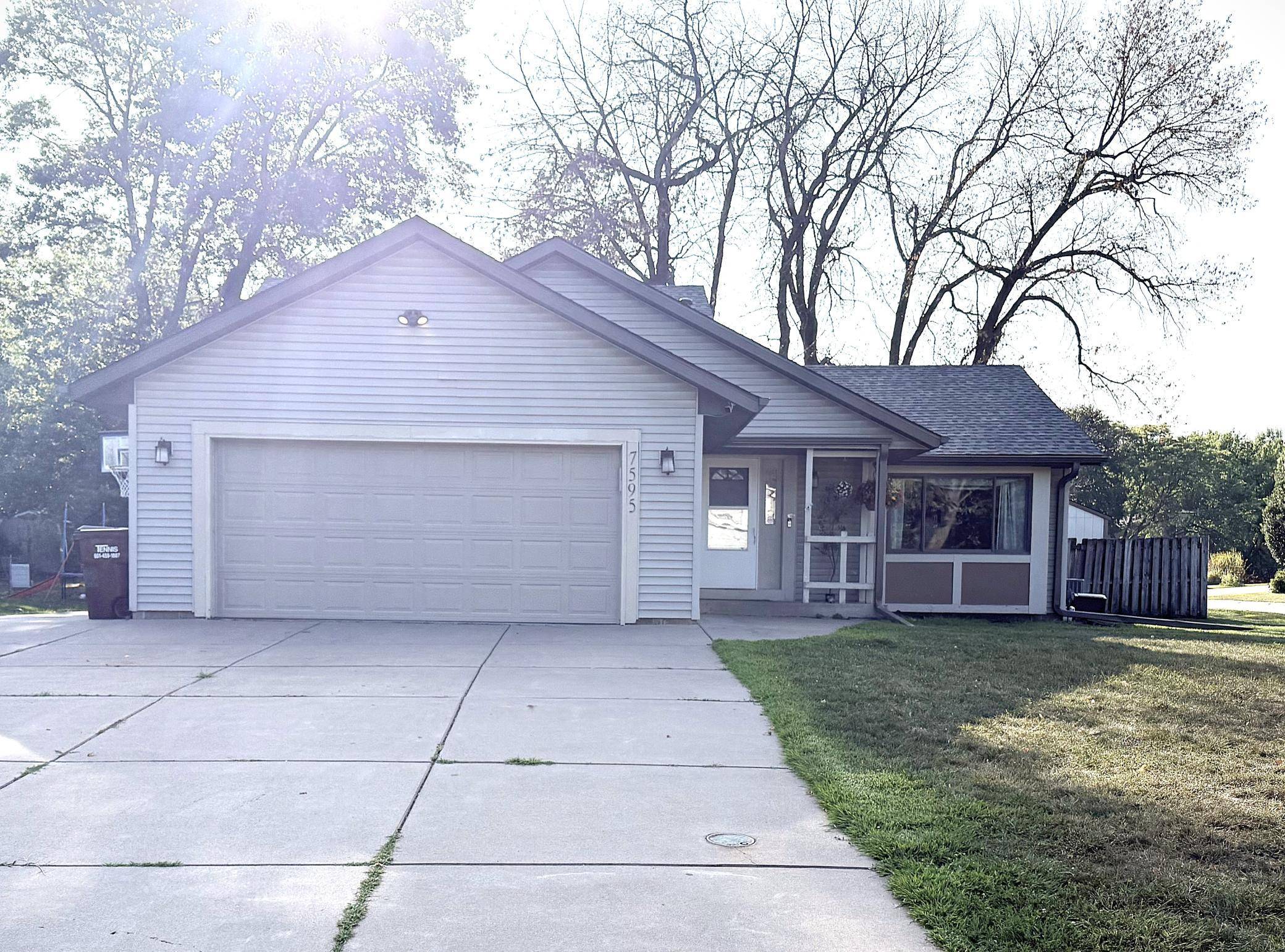 7595 22nd Street CT N, Oakdale, MN 55128