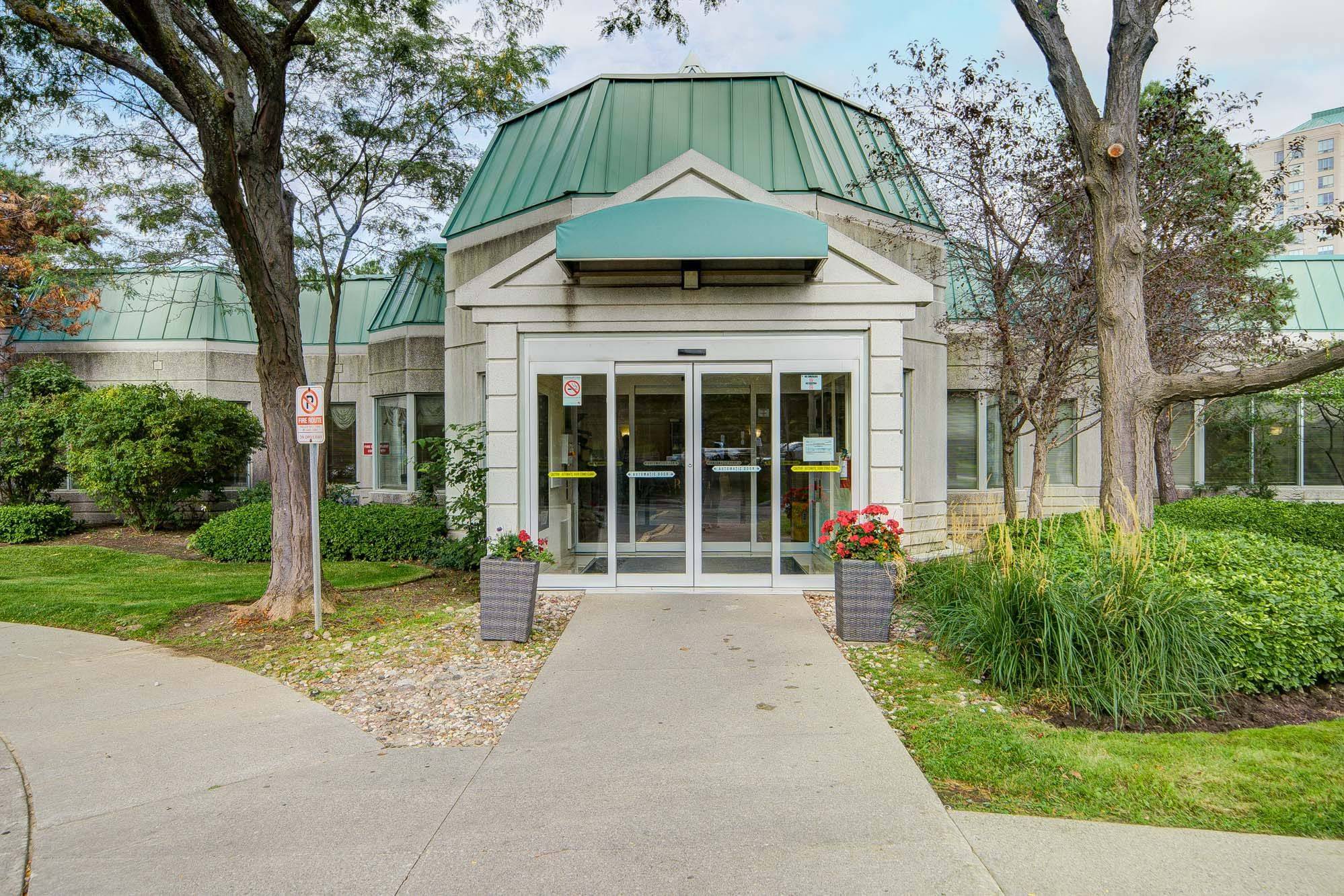 2628 Mccowan RD #315, Toronto E07, ON M1S 5J8
