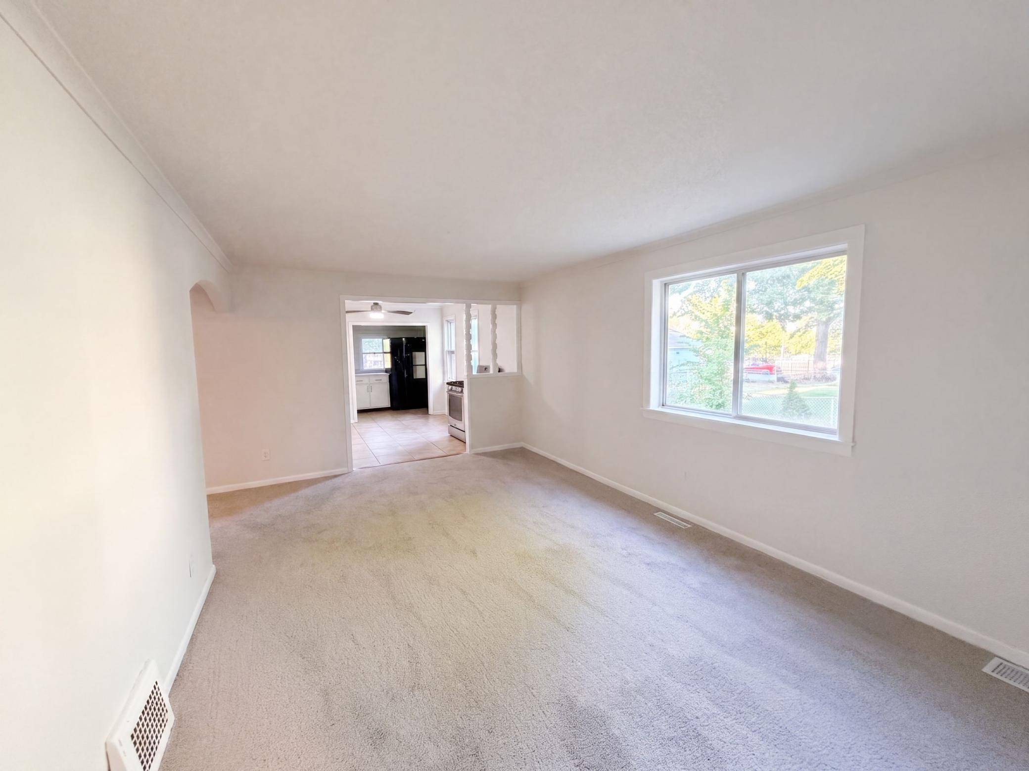 305 Arlington AVE W, Saint Paul, MN 55117