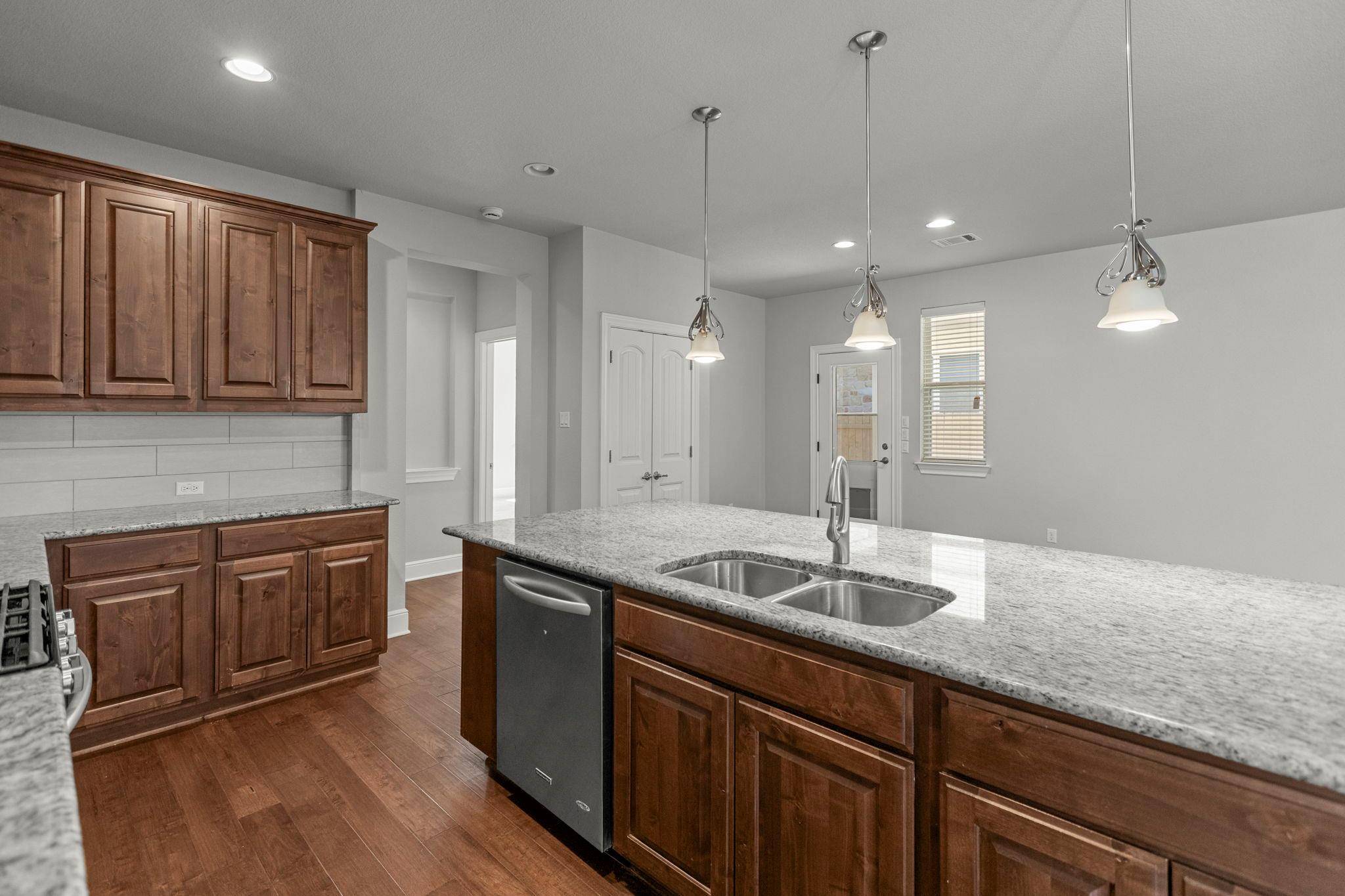 205 Cherokee Rose CIR, Georgetown, TX 78626