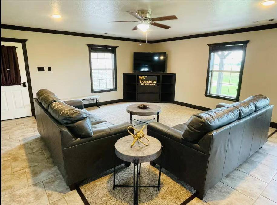 207 EMBERSON CHAPEL Road, Pilot Point, TX 75068