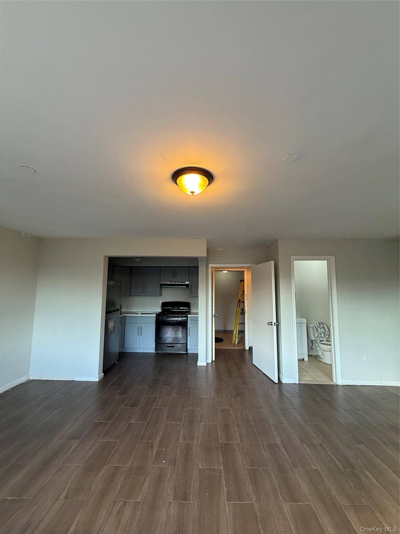 803 Astoria BLVD #3, Astoria, NY 11102