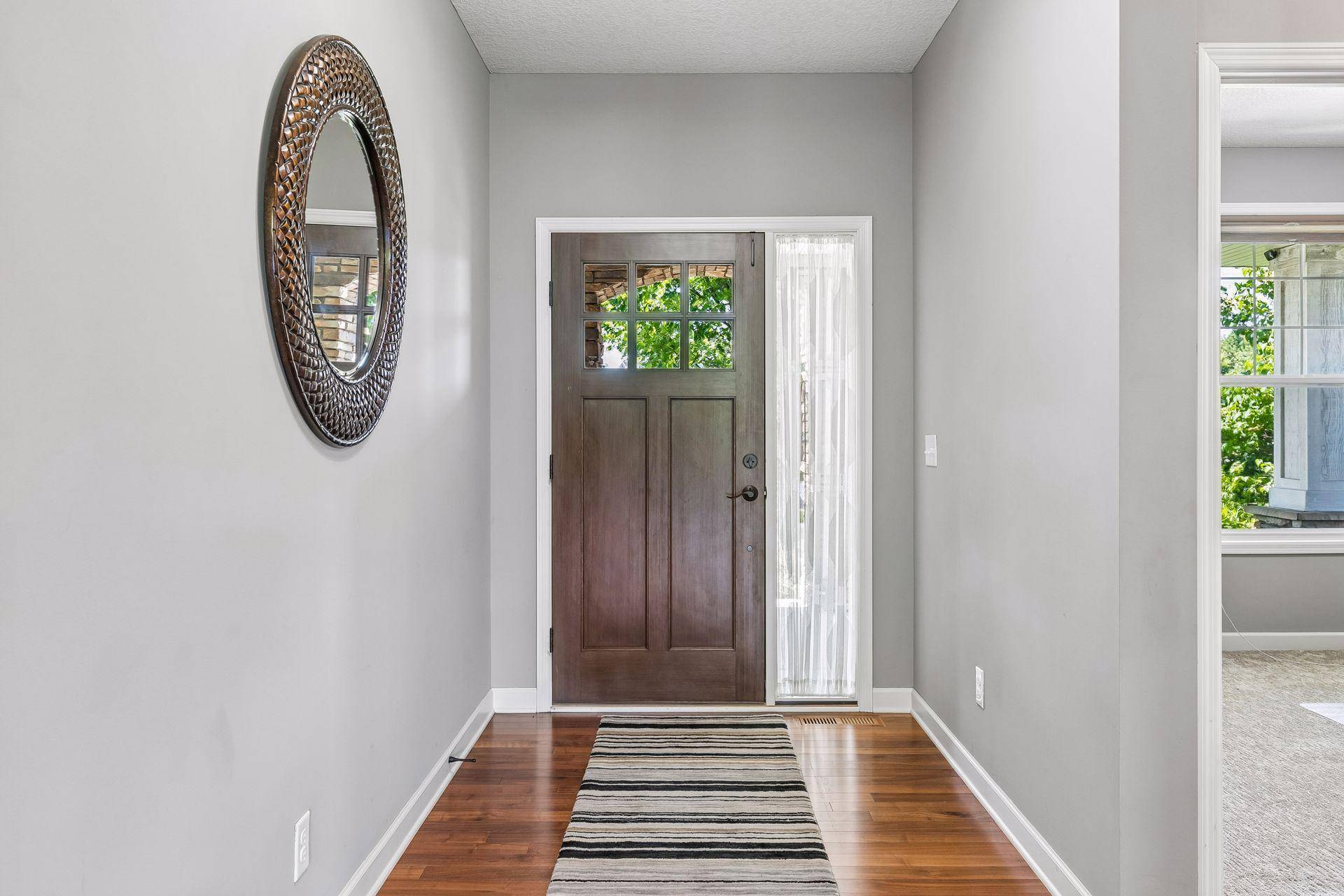3604 Sawgrass TRL S, Eagan, MN 55123