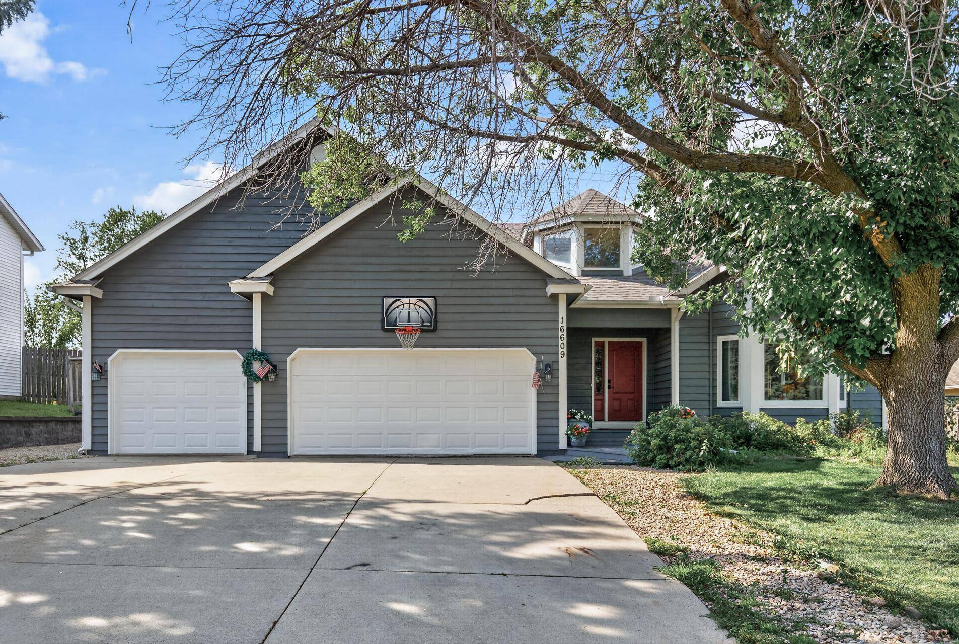 16609 Illinois AVE, Lakeville, MN 55044