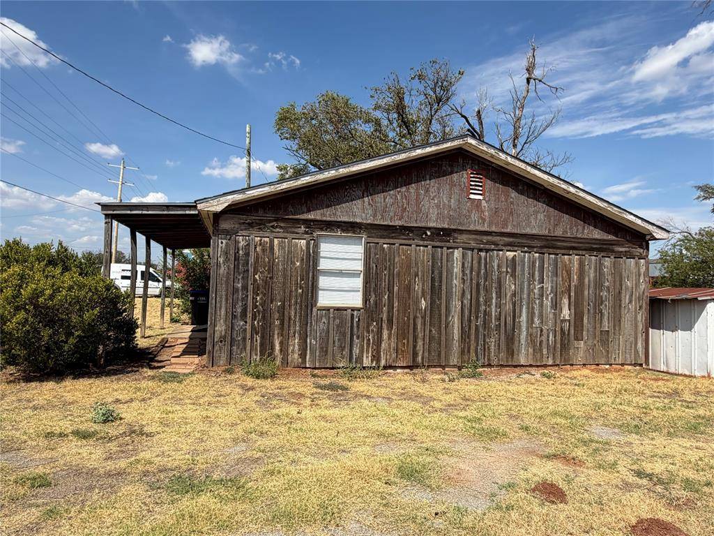 311 Highway 44 HWY, Burns Flat, OK 73647