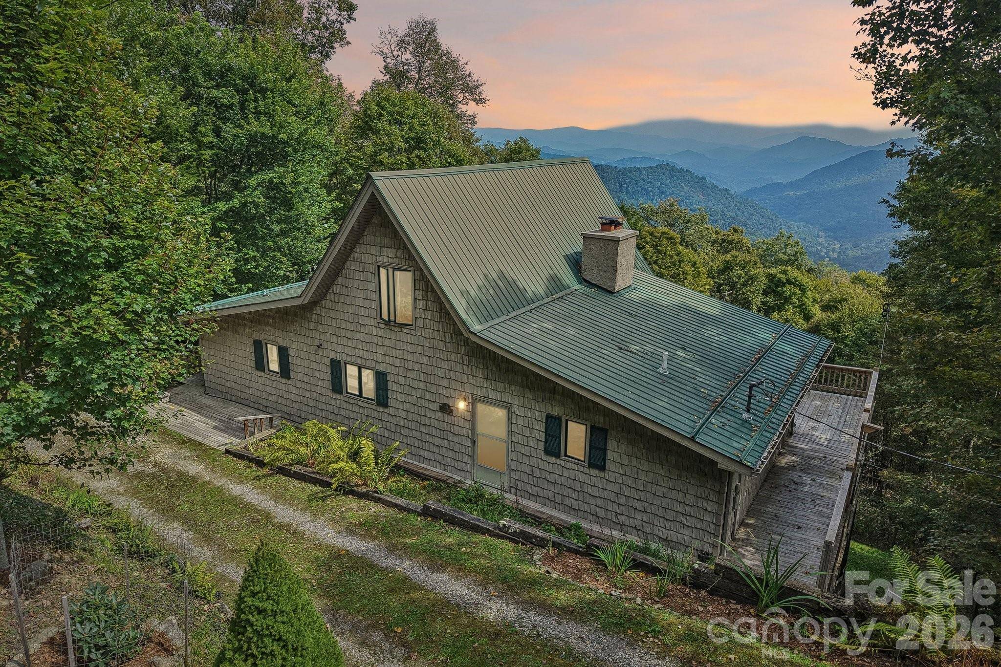 459 Lookout DR, Mars Hill, NC 28754