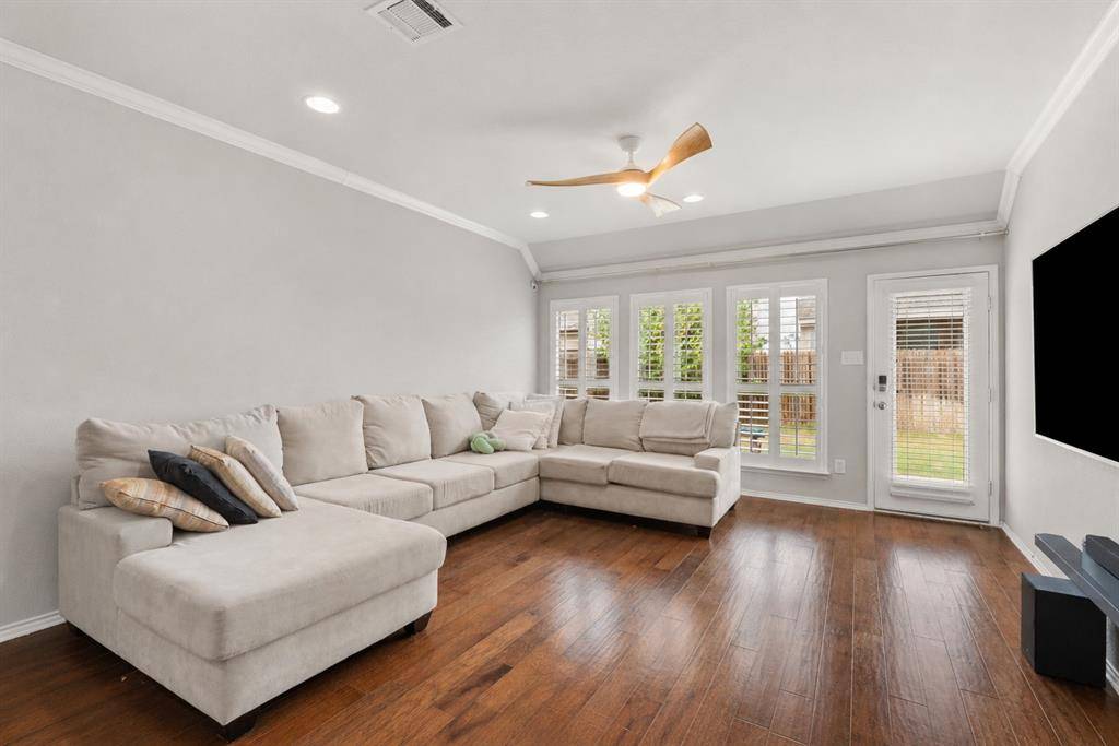 4741 Meadow Green Trail, Fort Worth, TX 76244