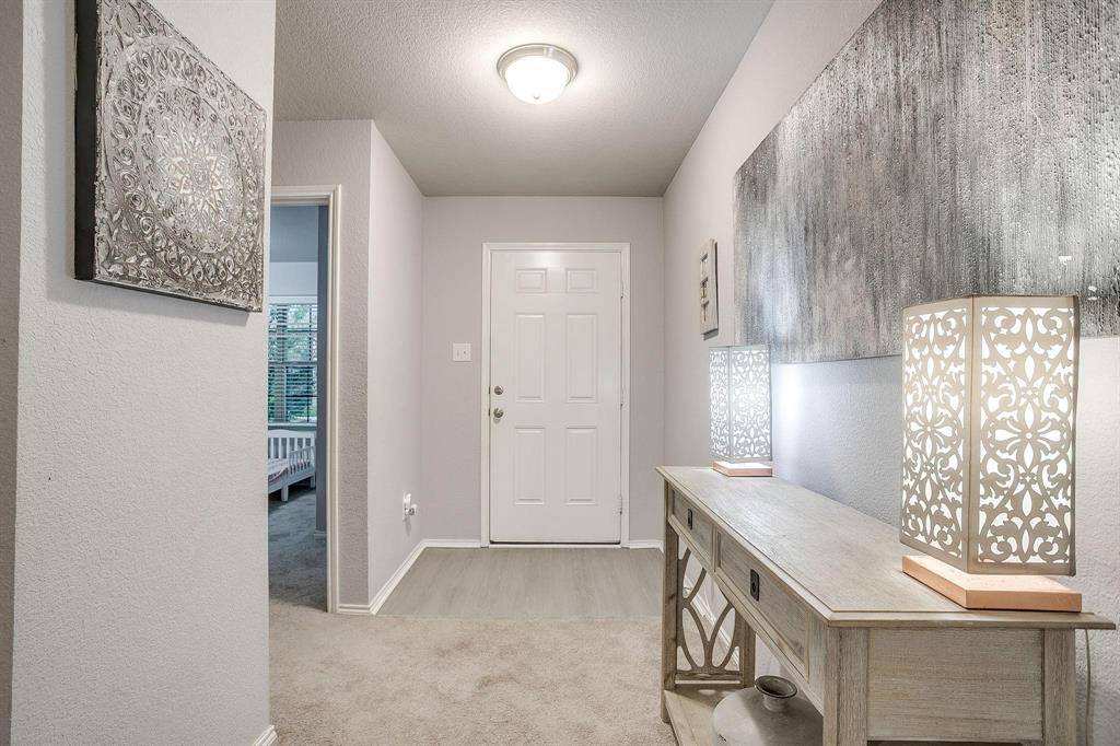 3033 Whitetail Chase Drive, Fort Worth, TX 76108