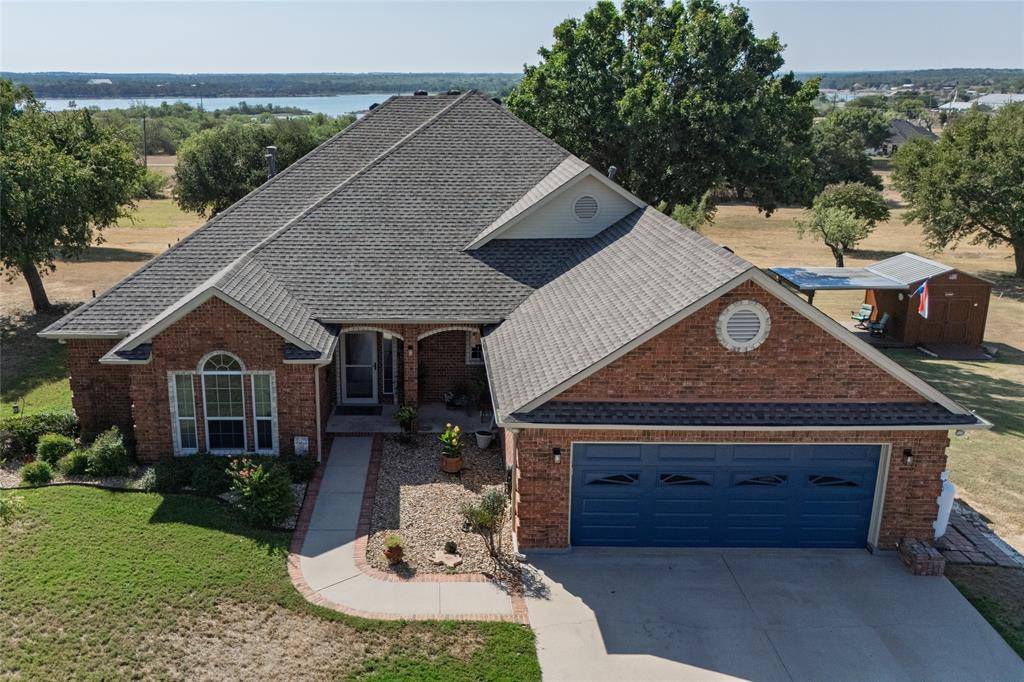 115 Lakeview Drive, Runaway Bay, TX 76426