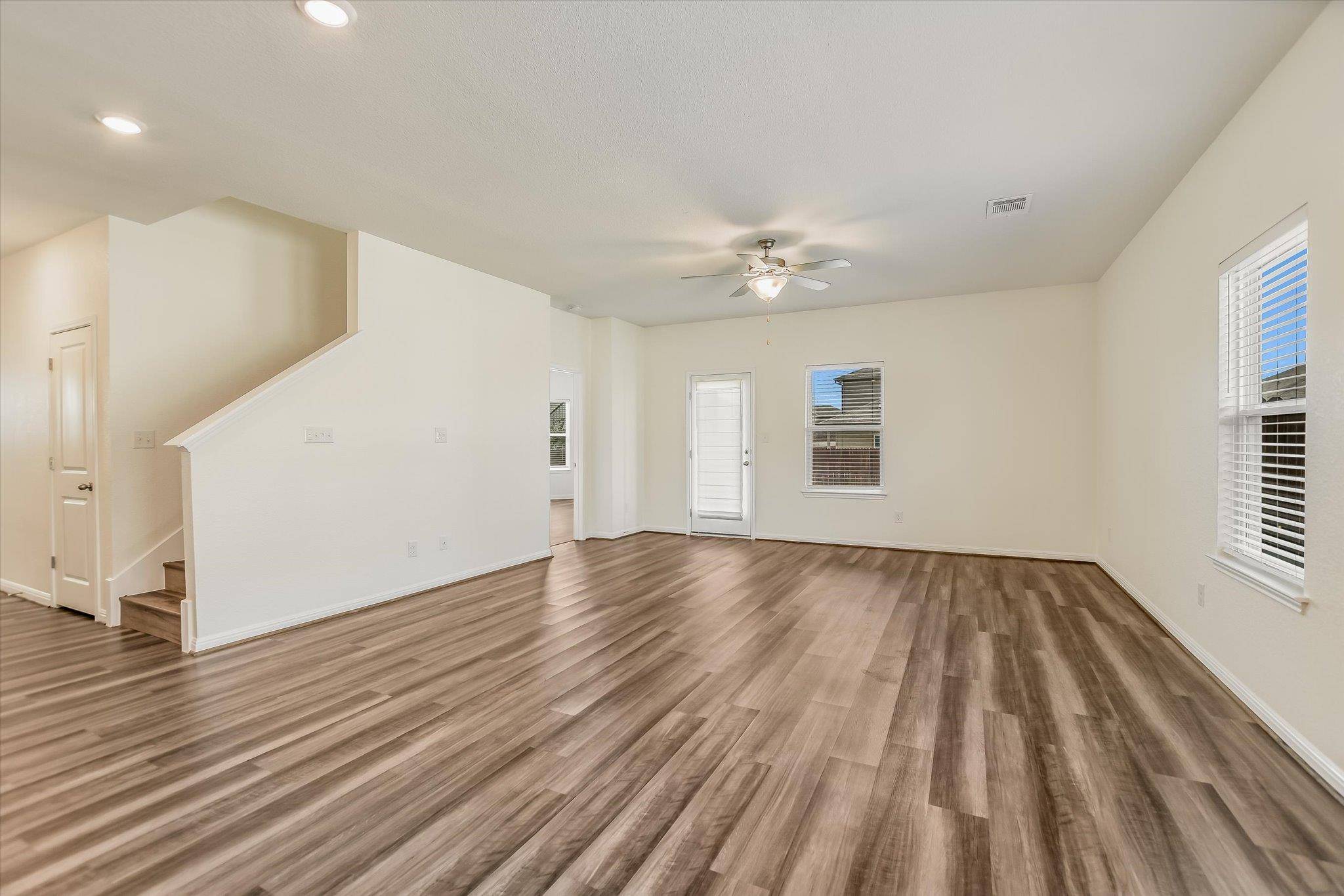 202 Grasslands TRL, Hutto, TX 78634