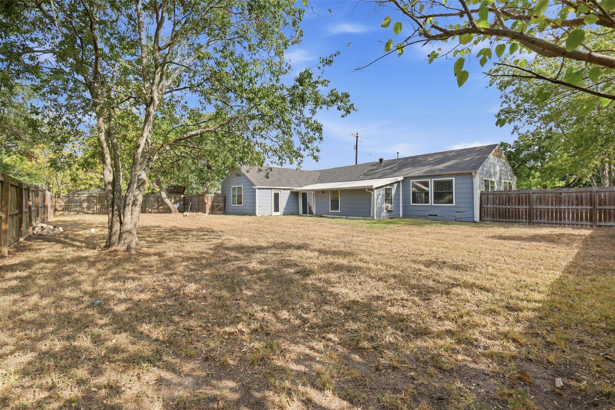 1401 E 29th ST, Bryan, TX 77802