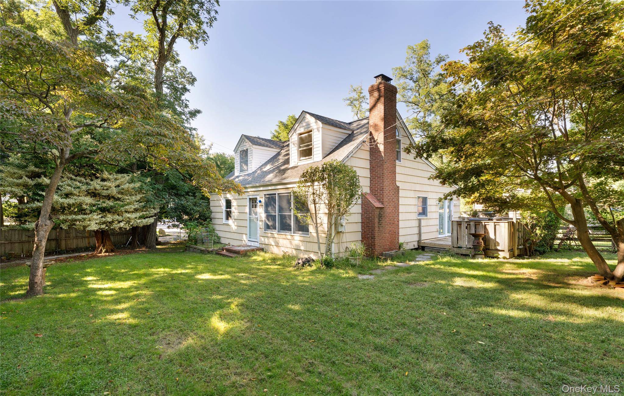 4 Acacia RD, Rocky Point, NY 11778