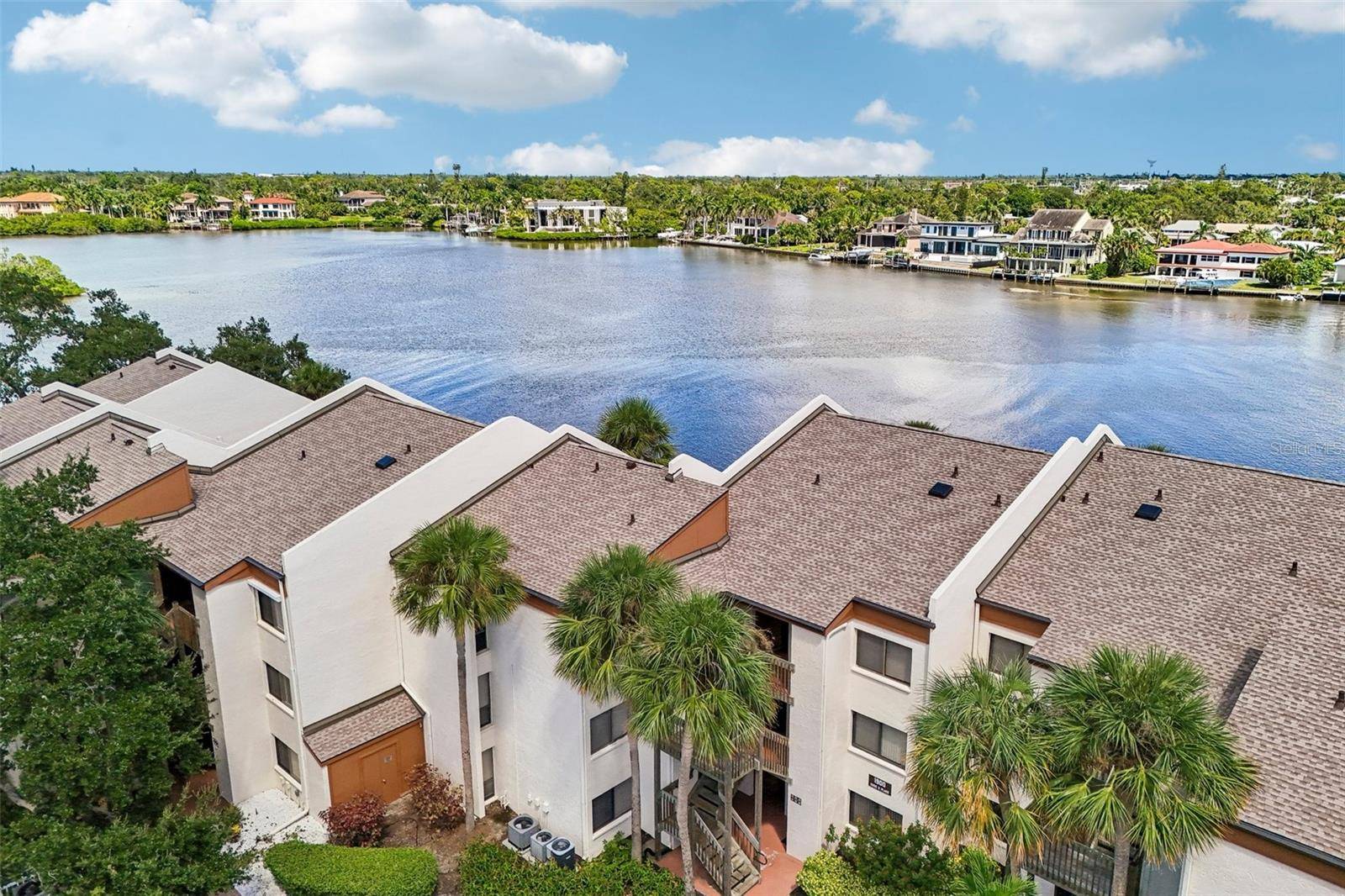 1900 COVE II PL #122, Sarasota, FL 34242