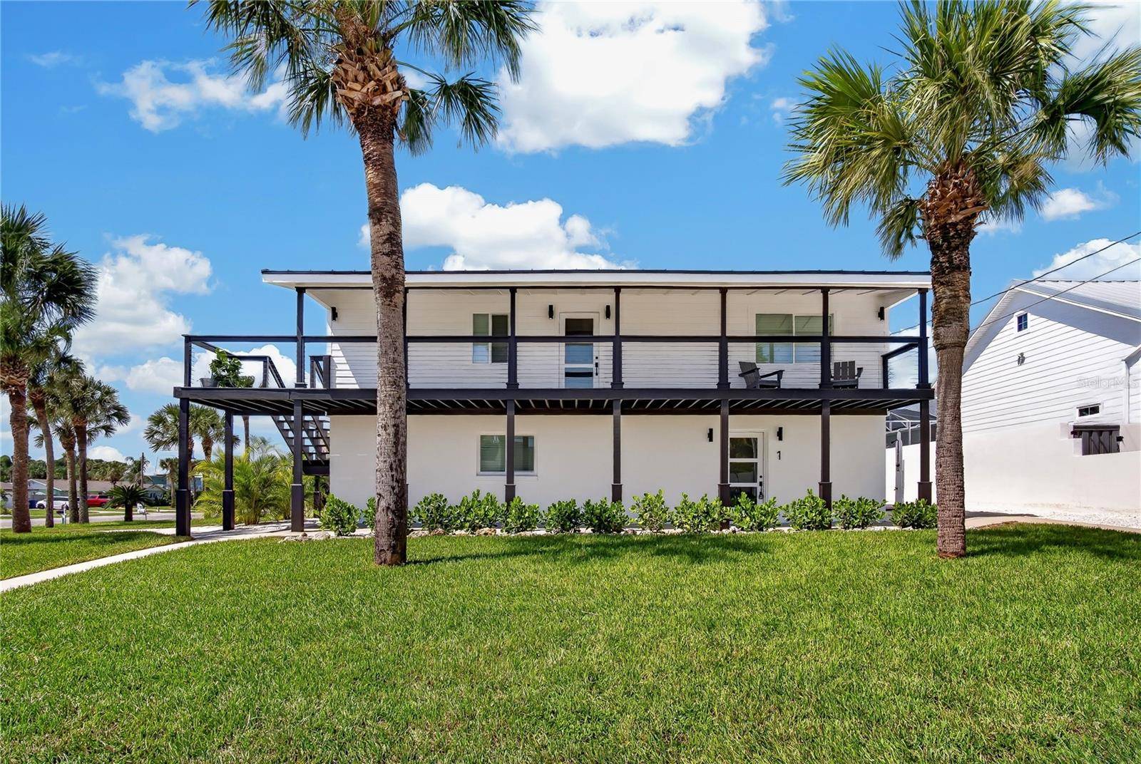 1 WATTS DR, New Smyrna Beach, FL 32169