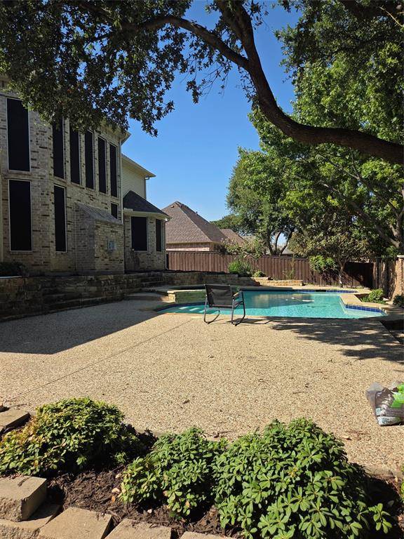 1670 Oak Ridge Drive, Corinth, TX 76210