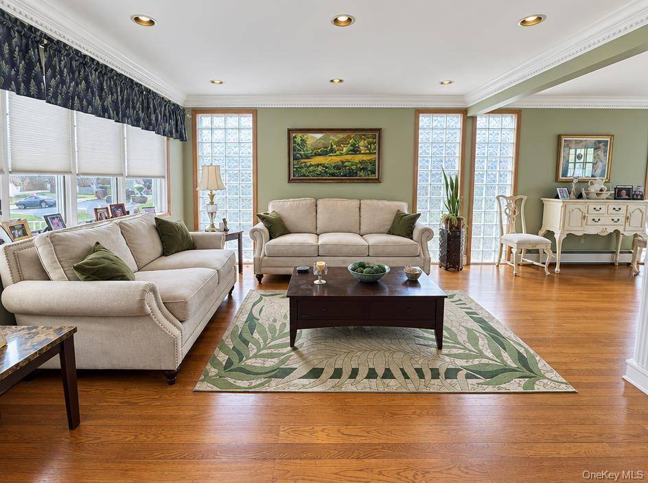 162-18 96th ST, Howard Beach, NY 11414